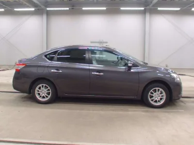 Nissan SYLPHY