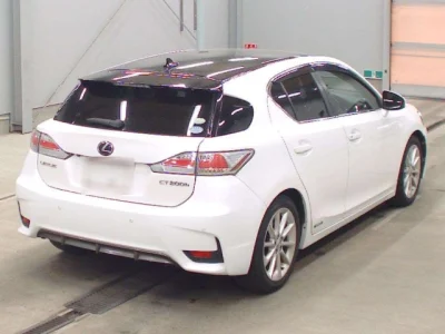 Lexus CT200h