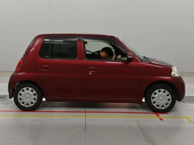 Daihatsu Esse