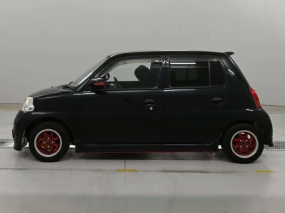 Daihatsu Esse