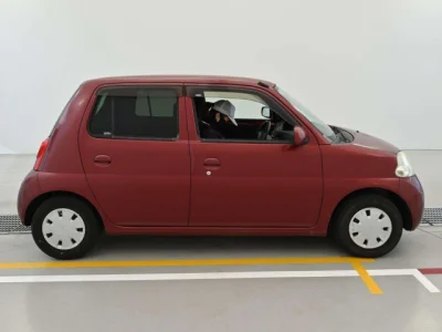 Daihatsu Esse
