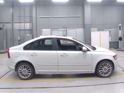 Volvo S40