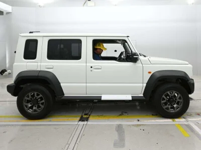 Suzuki JIMNY NOMADE
