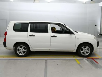 Toyota Succeed