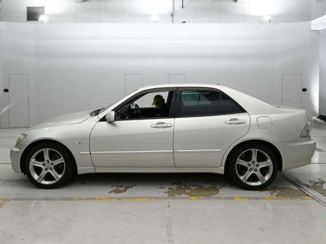 Toyota Altezza