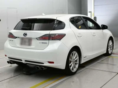 Lexus CT200h
