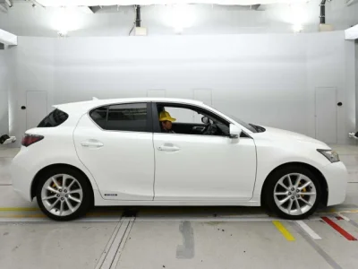Lexus CT200h