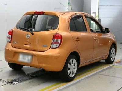 Nissan March