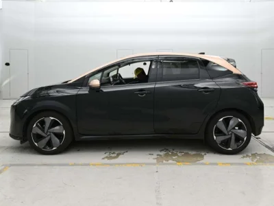 Nissan Aura