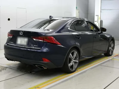 Lexus IS350
