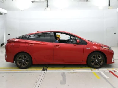 Toyota Prius PHV