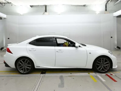 Lexus IS300h