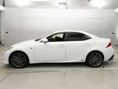 Lexus IS300h