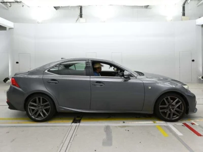 Lexus IS300h