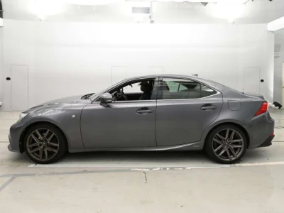Lexus IS300h