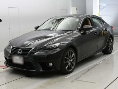 Lexus IS300h