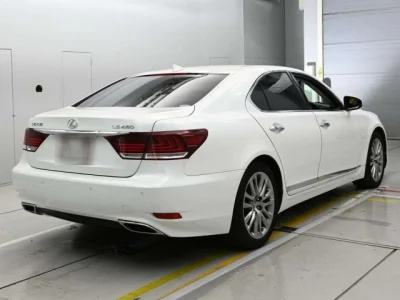 Lexus LS460L