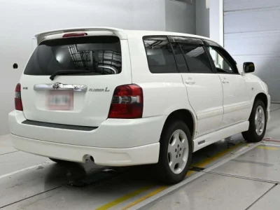 Toyota Kluger V