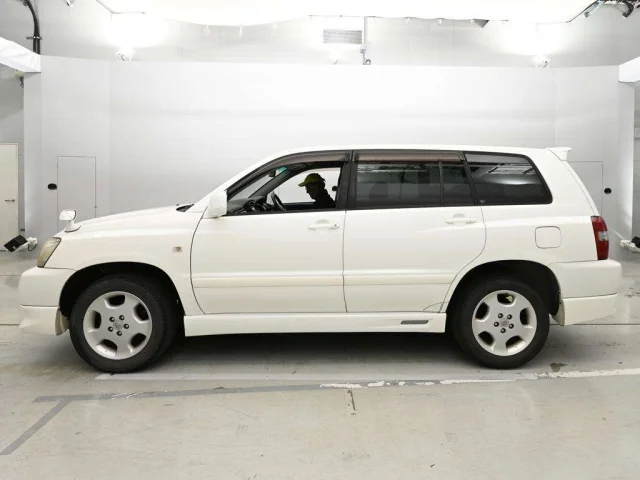 Toyota Kluger V