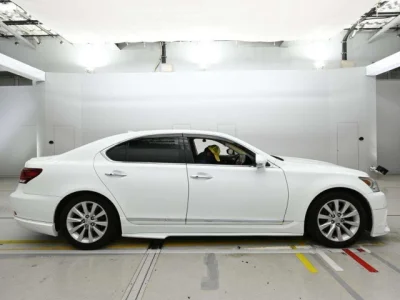 Lexus LS460L