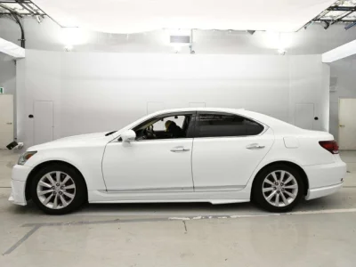 Lexus LS460L