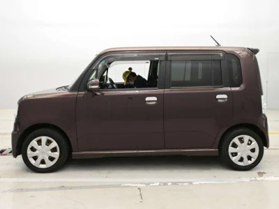 Toyota Pixis Space