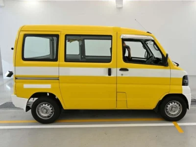 Mitsubishi Minicab Van