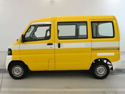 Mitsubishi Minicab Van