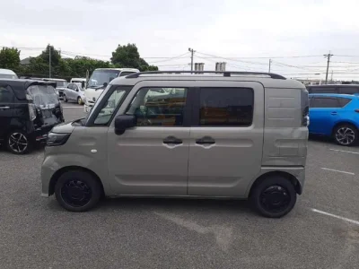 Suzuki Spacia Base