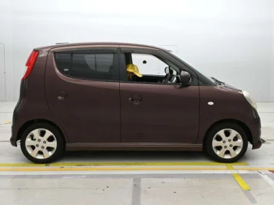 Suzuki MRWAGON