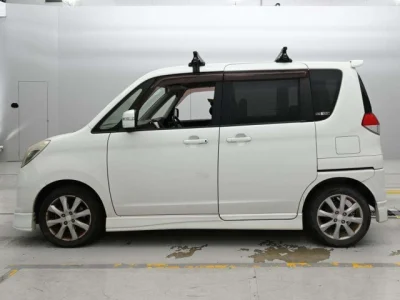 Mitsubishi Delica D:2