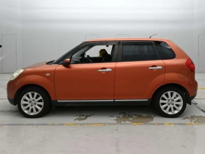 Mazda Verisa
