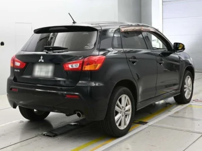 Mitsubishi RVR
