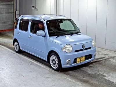 Daihatsu Mira