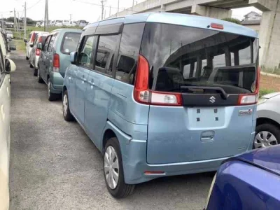 Suzuki Spacia