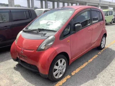 Mitsubishi i