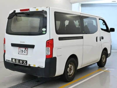 Isuzu COMO