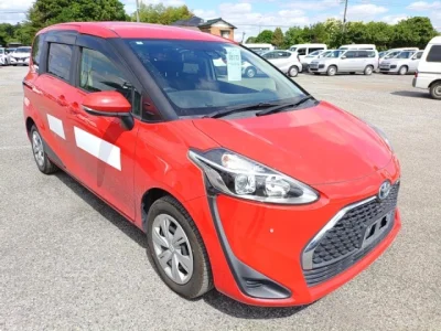 Toyota Sienta