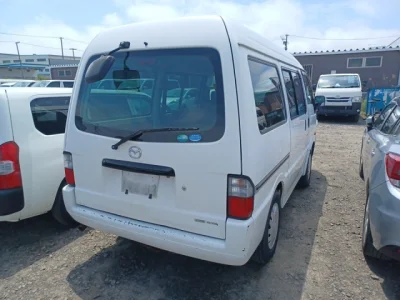 Mazda Bongo Van