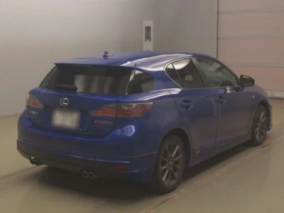 Lexus CT200h