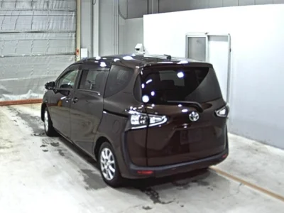 Toyota Sienta