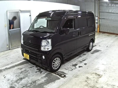Mitsubishi Minicab Van