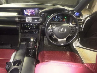 Lexus IS300h