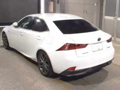 Lexus IS300h