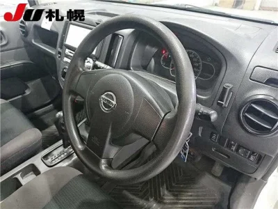 Nissan AD