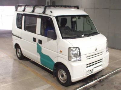 Mitsubishi Minicab Van