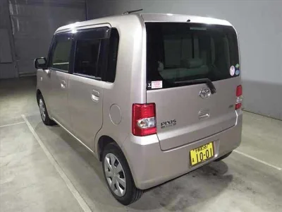 Toyota Pixis Space