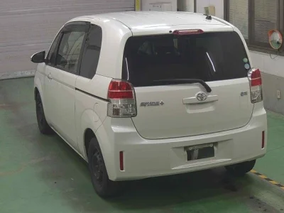 Toyota Spade