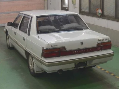 Mitsubishi Debonair