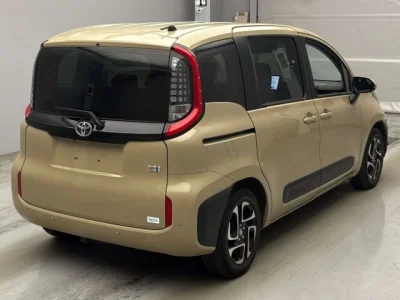 Toyota Sienta